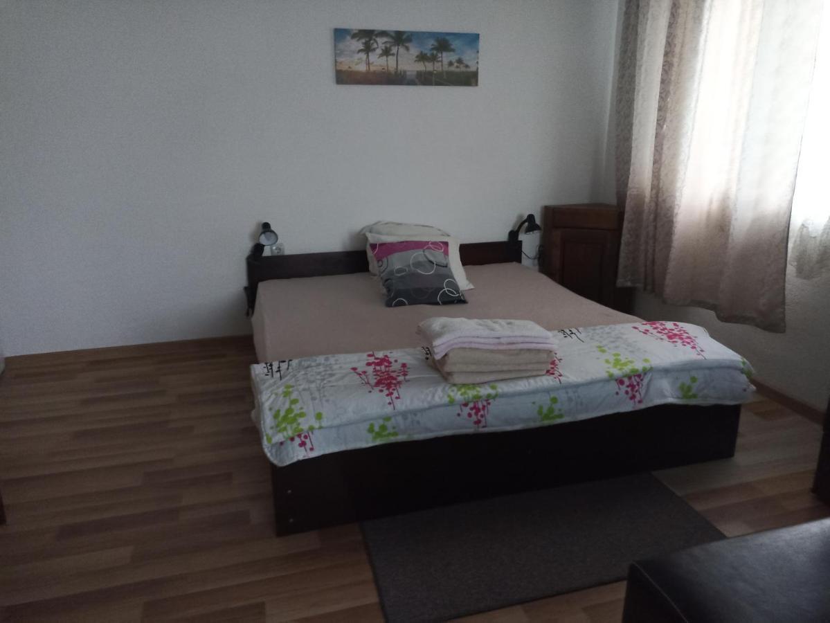 Appartement Stai Za Gosti Bazdarovi à Byala  Extérieur photo