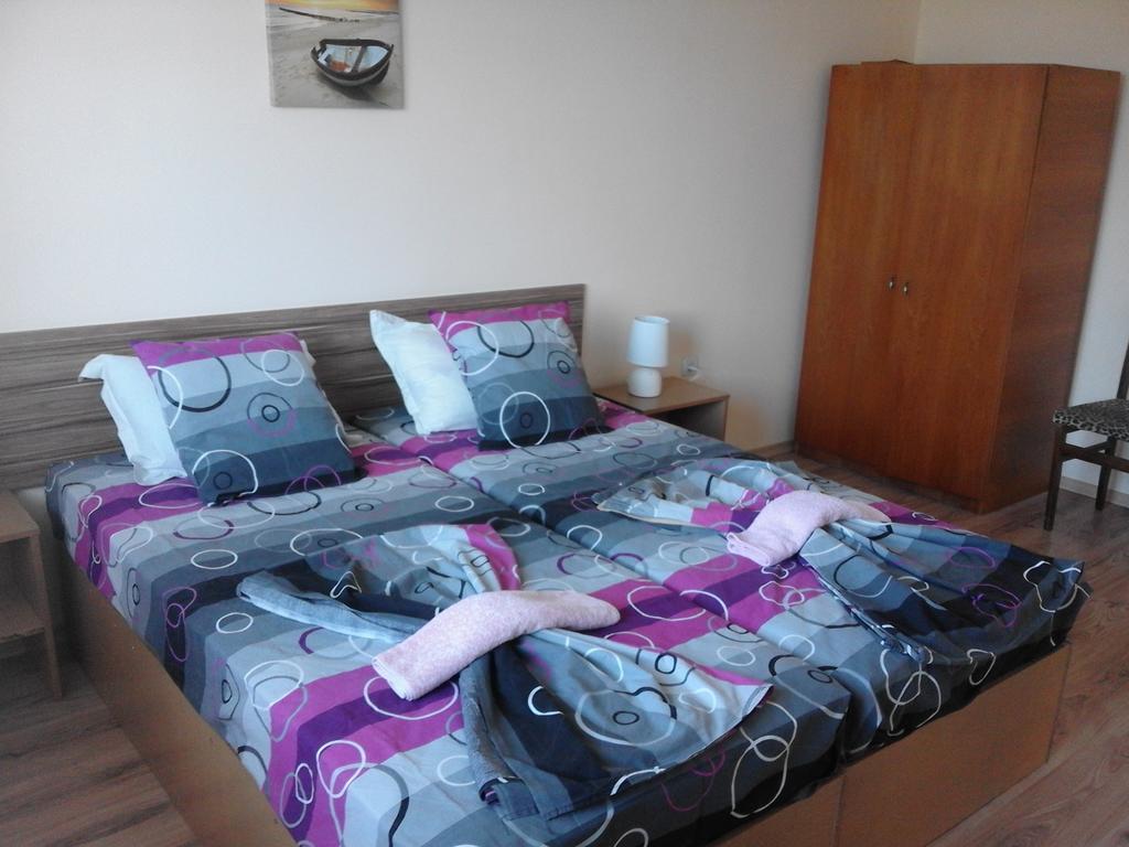 Appartement Stai Za Gosti Bazdarovi à Byala  Extérieur photo